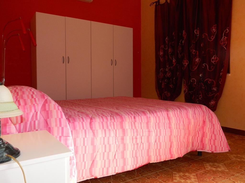 Villa Robinia Massafra Kamer foto